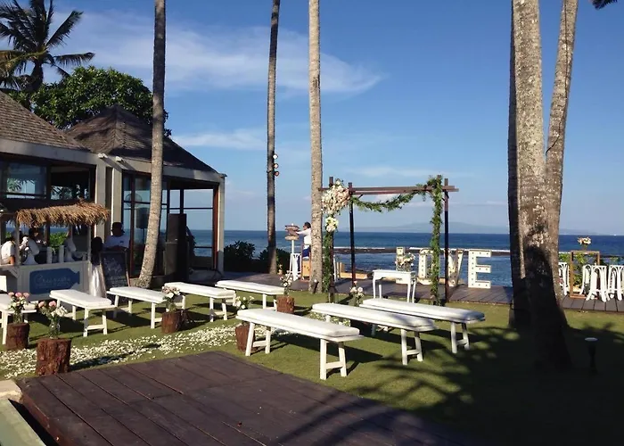 Villa Samudra Luxury Beachfront *