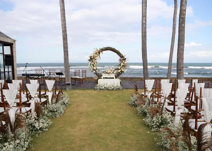 Samudra Luxury Beachfront *