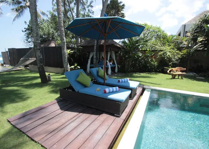 Samudra Luxury Beachfront * Ketewel