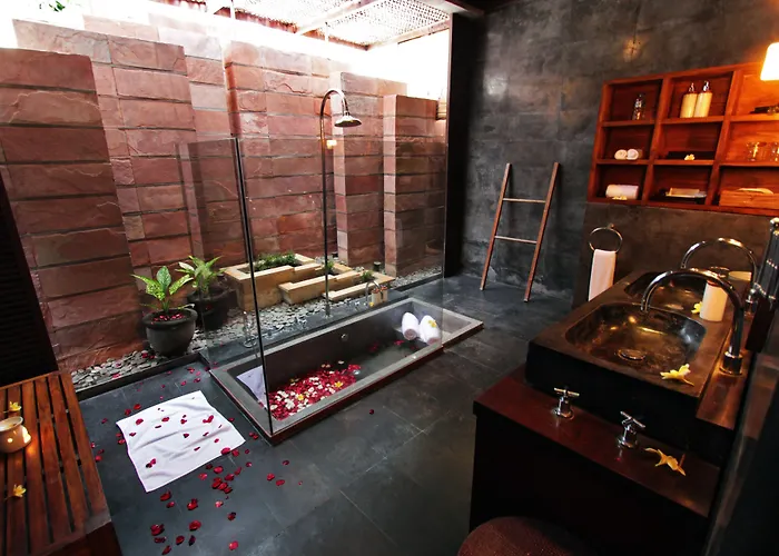 Samudra Luxury Beachfront Villa Ketewel