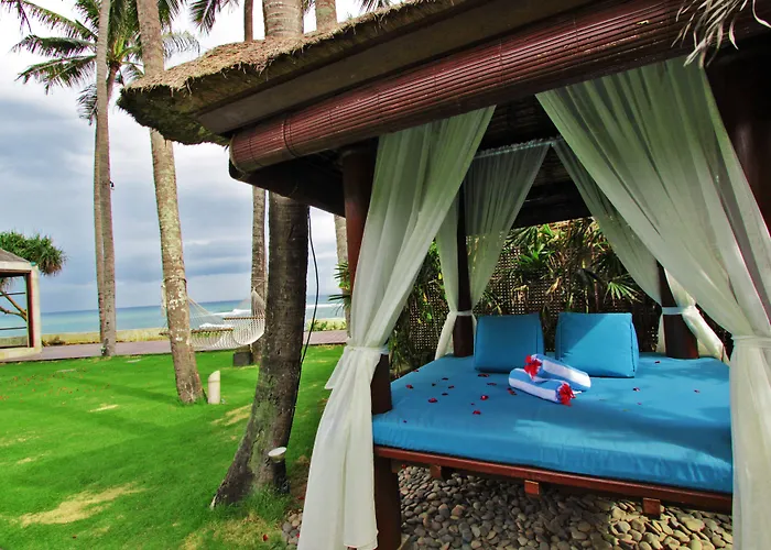 Samudra Luxury Beachfront Villa Ketewel