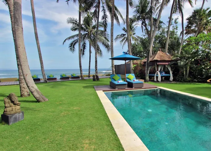 Samudra Luxury Beachfront Villa Ketewel