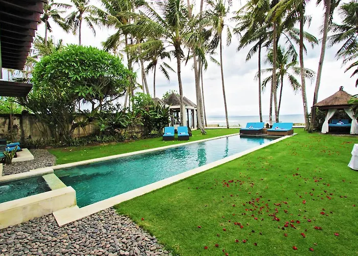 Samudra Luxury Beachfront Villa *